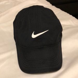 Woman’s dri-fit Nike hat